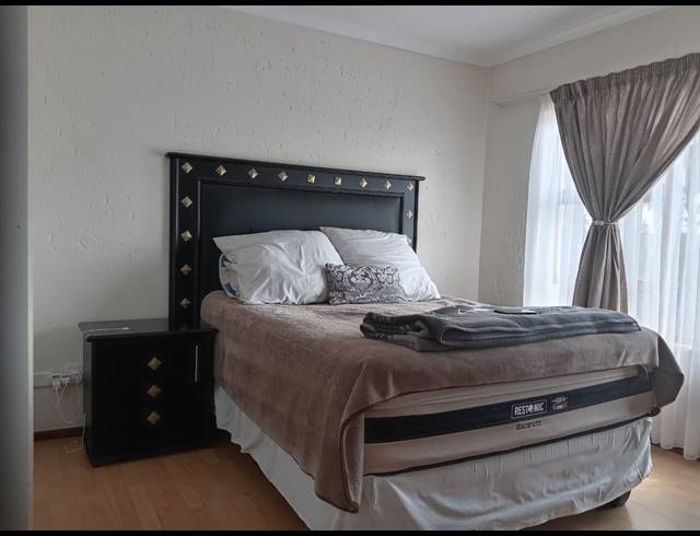 2 BEDROOM SECTIONAL TITLE FOR SALE IN BEYERS PARK